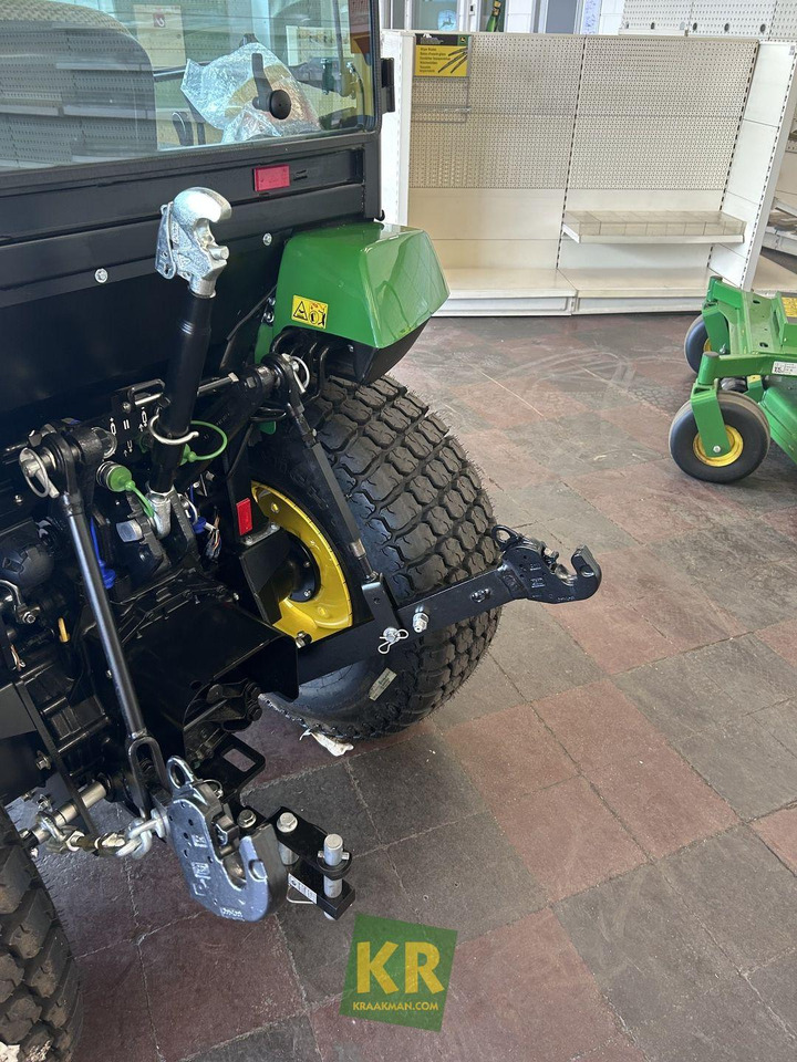 Compact tractor 2032R John Deere