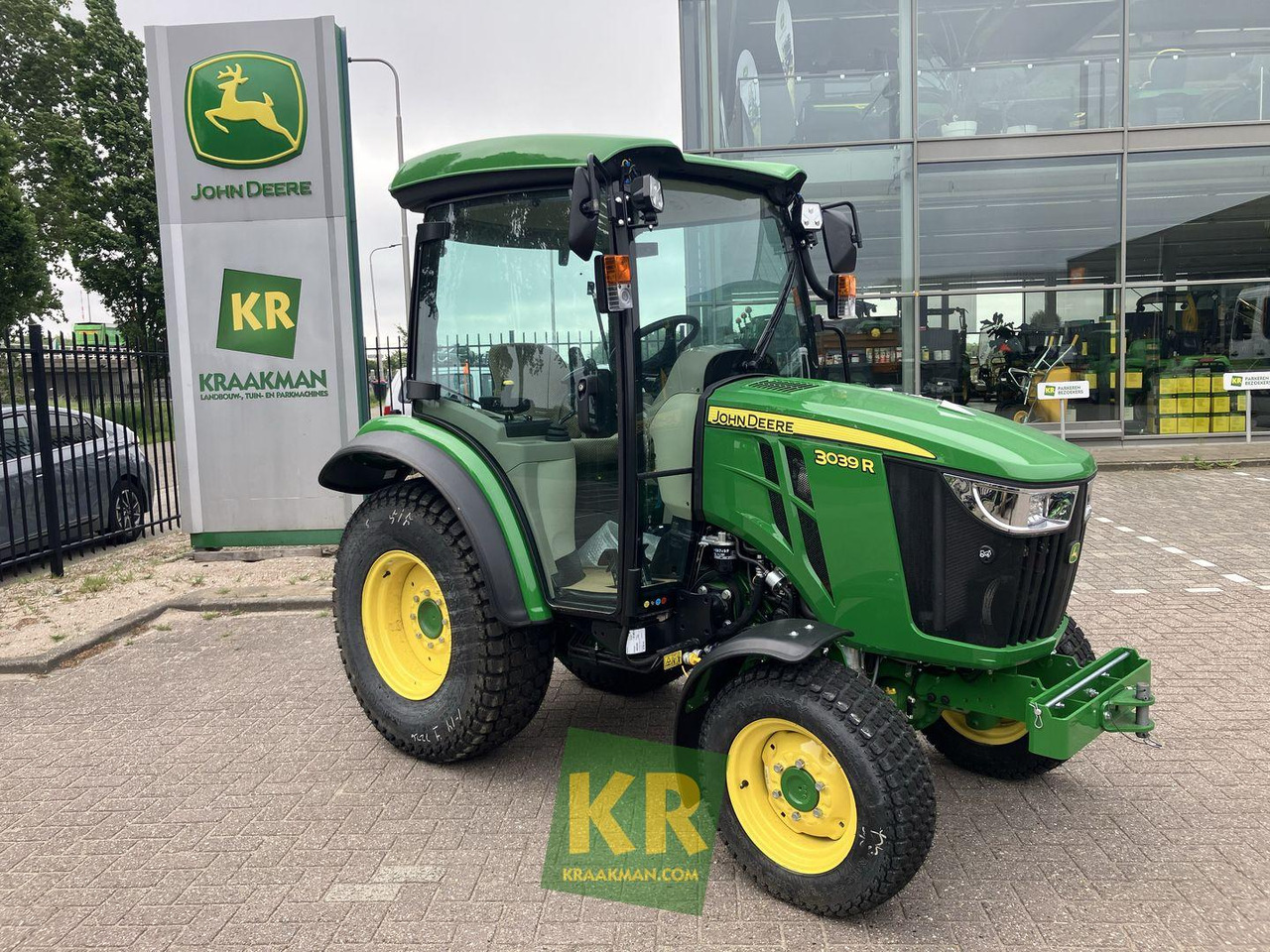 Compact tractor 3039R John Deere