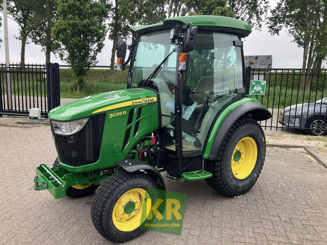 Compact tractor 3039R John Deere