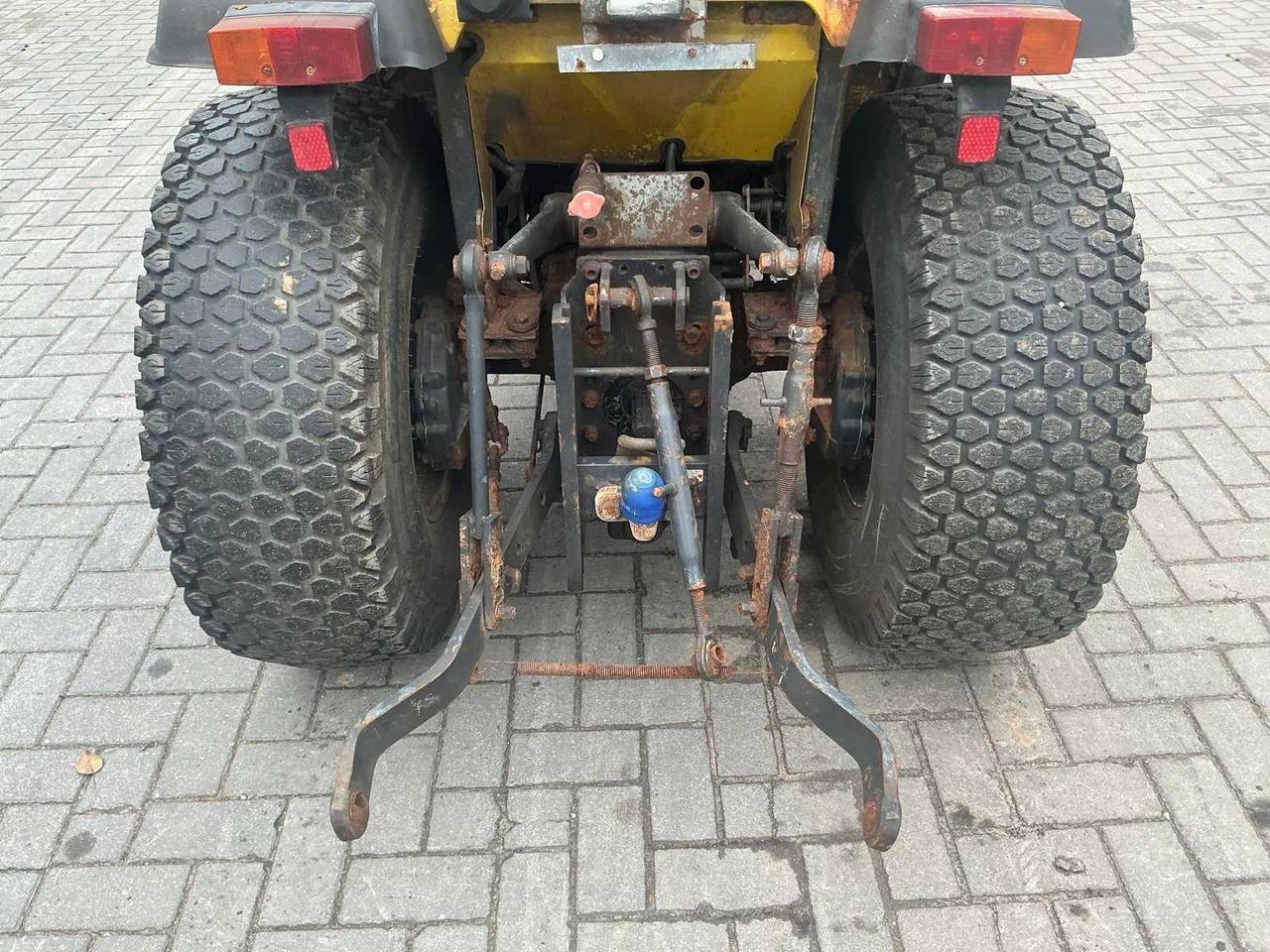 Compact tractor Iseki 4260 TH4