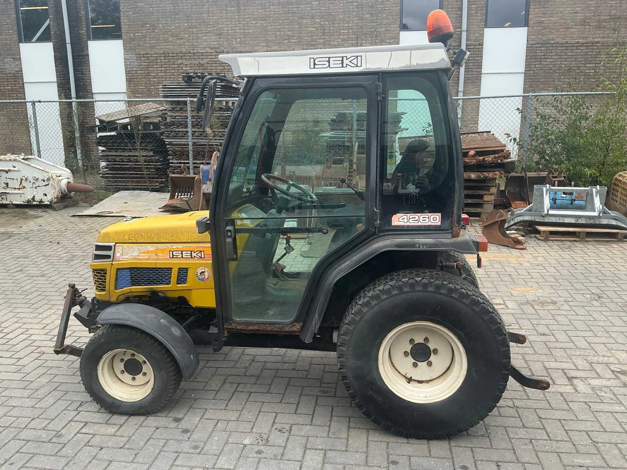 Compact tractor Iseki 4260 TH4