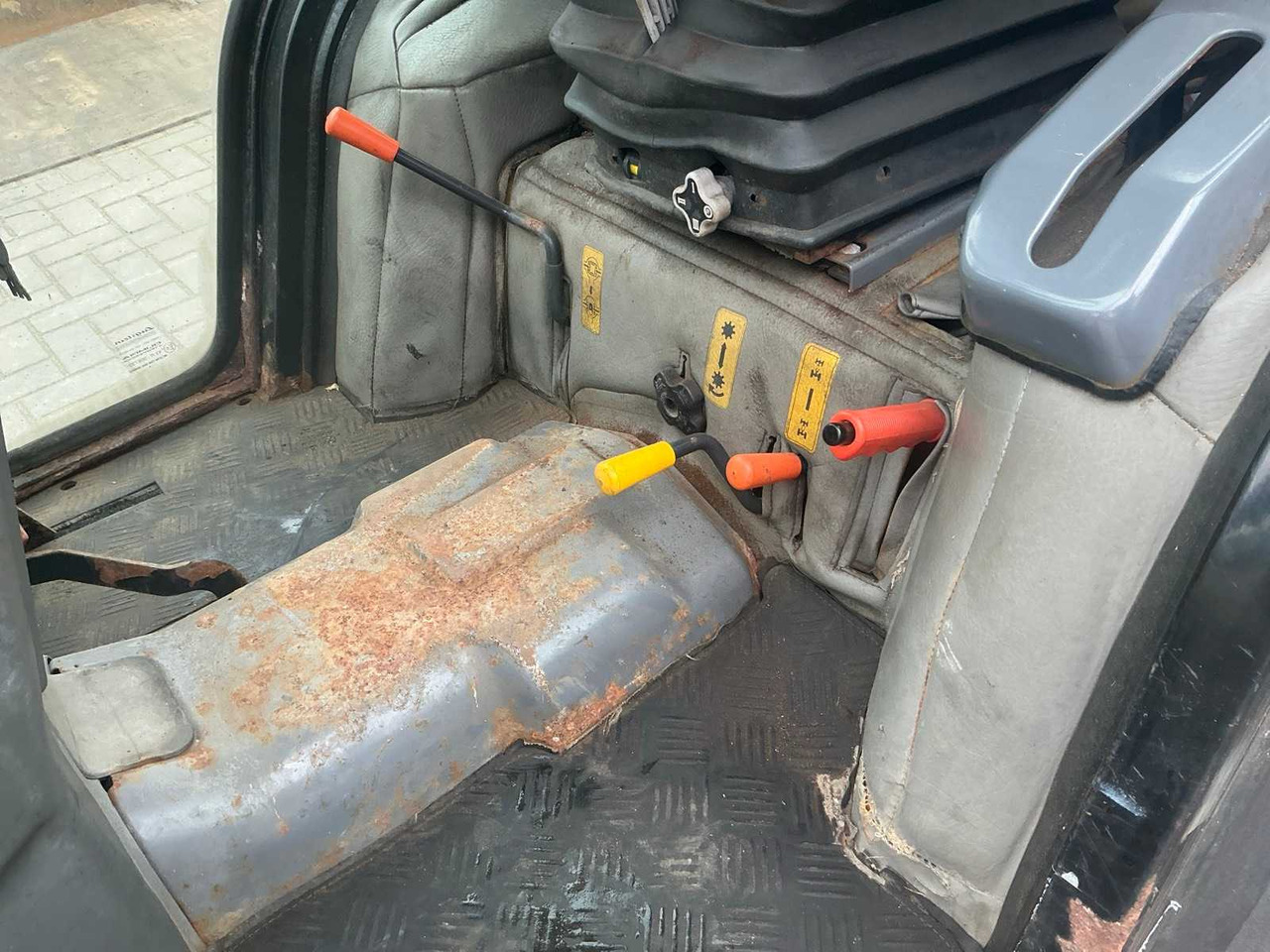 Compact tractor Iseki 4260 TH4