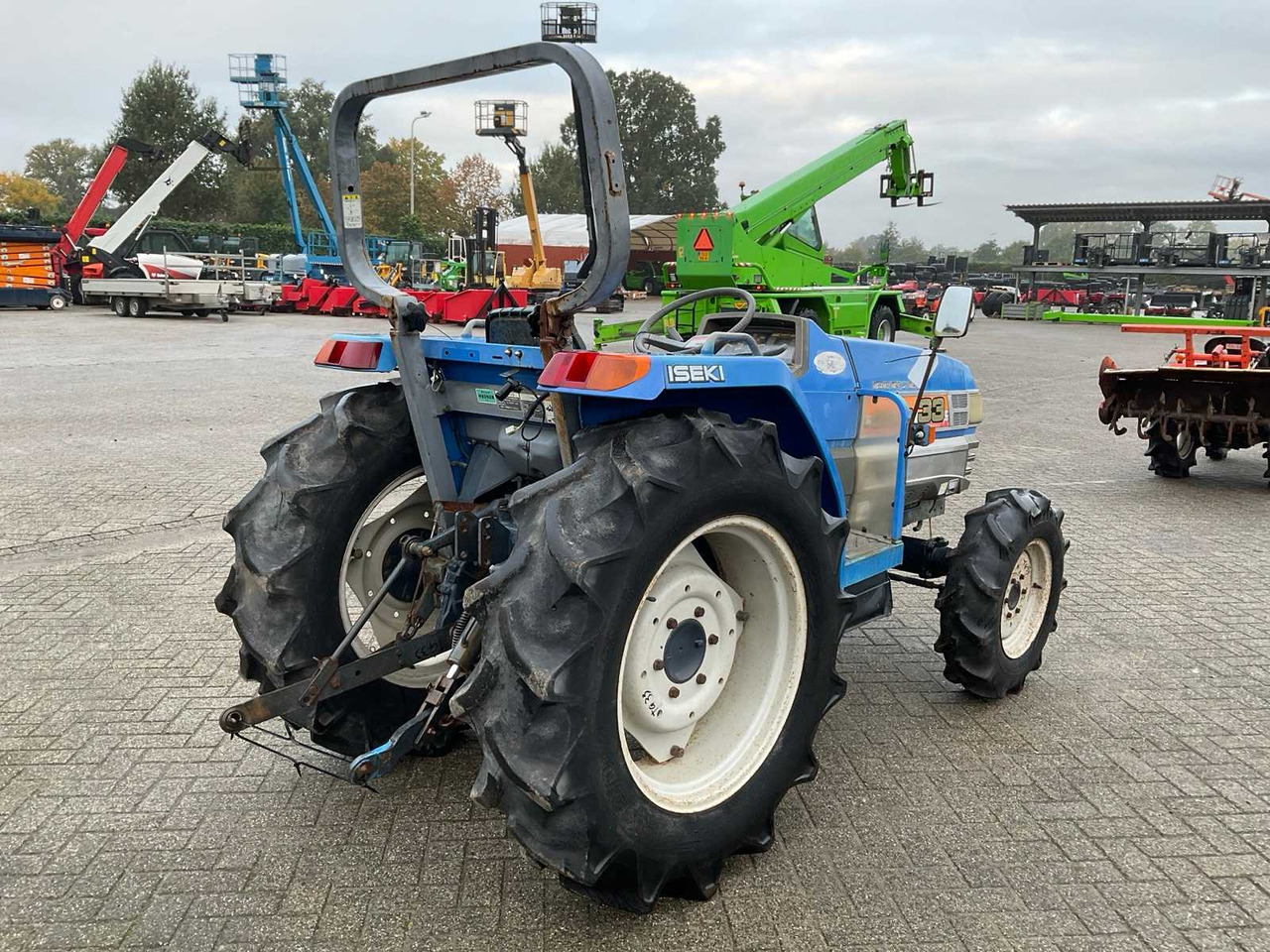 Compact tractor Iseki GEAS 33