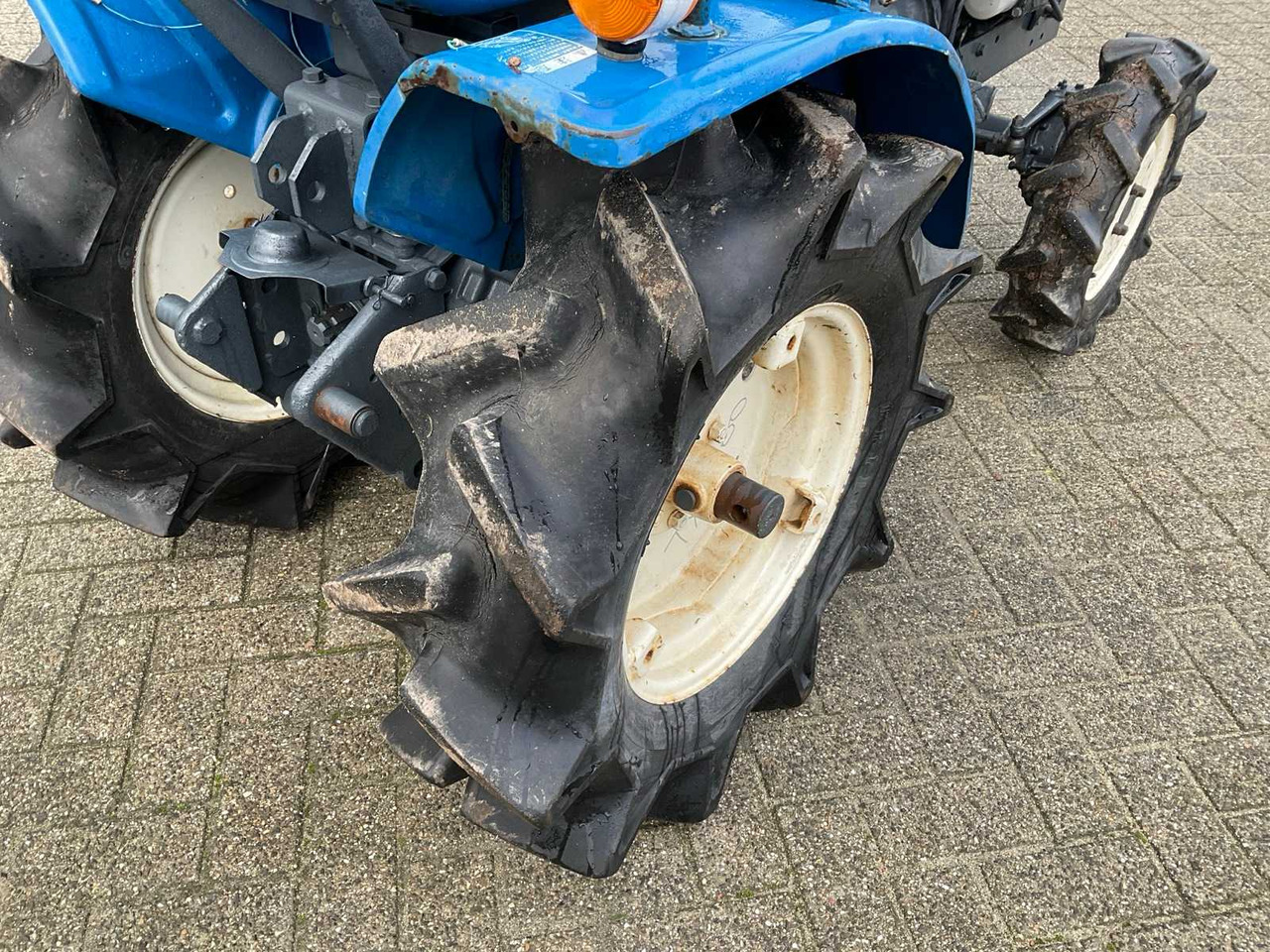 Compact tractor Iseki TX1300