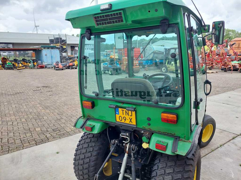 Compact tractor John Deere 2320
