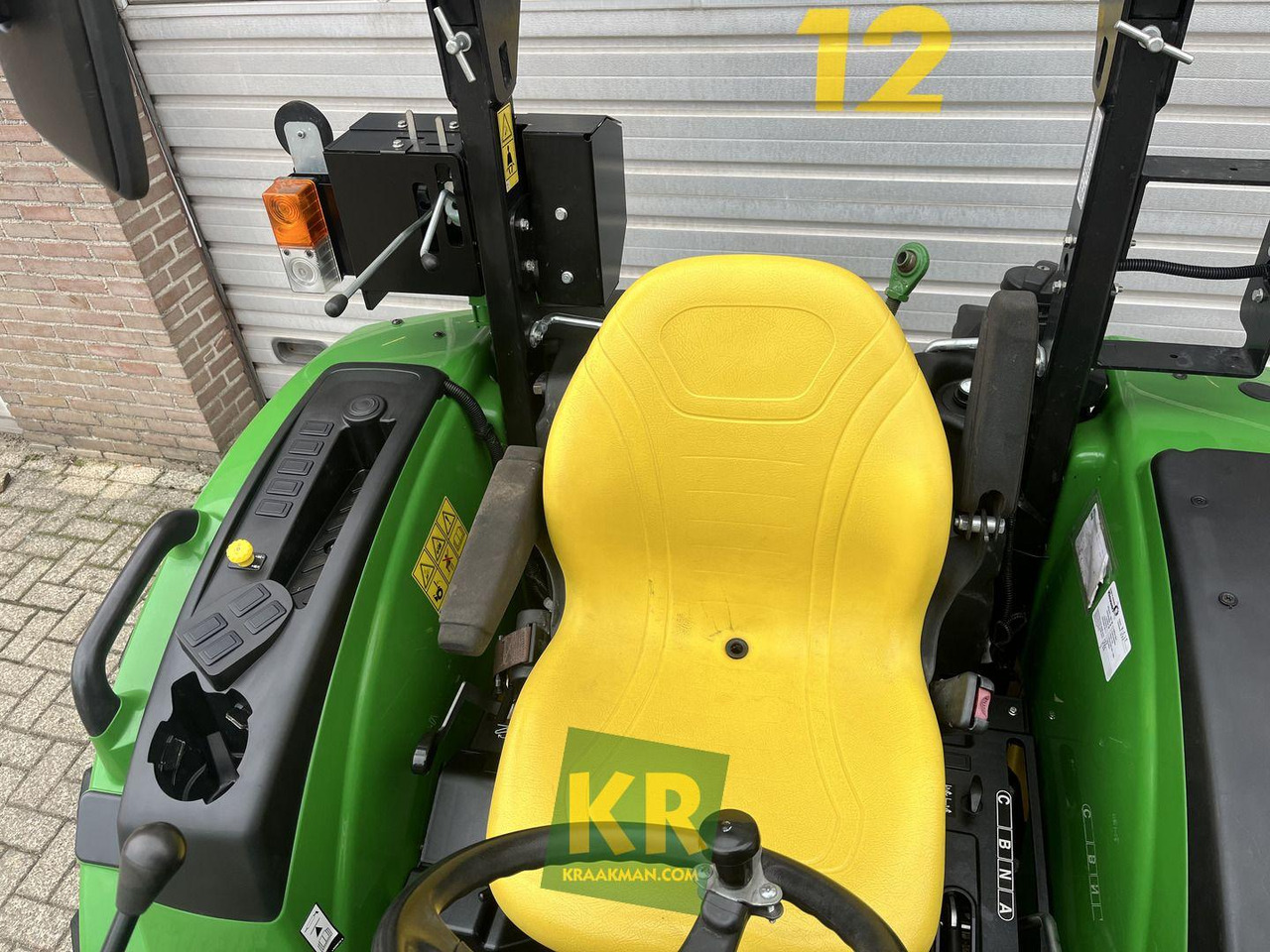 Compact tractor John Deere 4049M