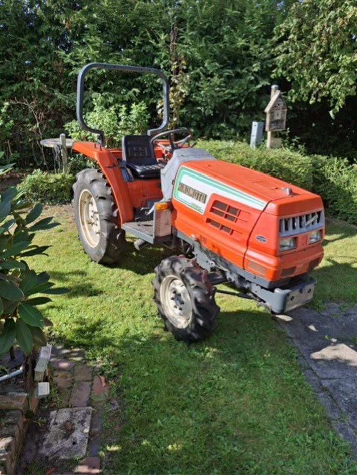 Compact tractor Kleintraktor Hinomoto-Kubota 21 PS