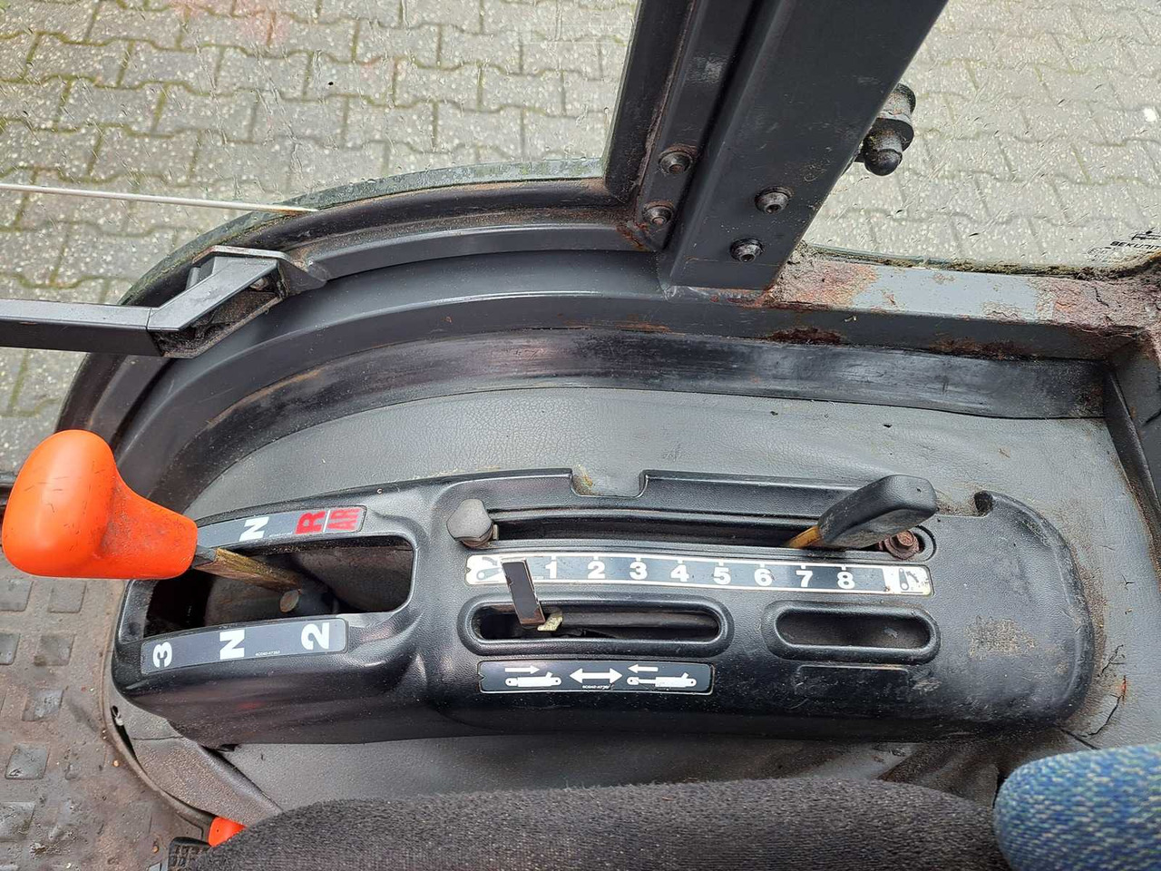 Compact tractor Kubota B4