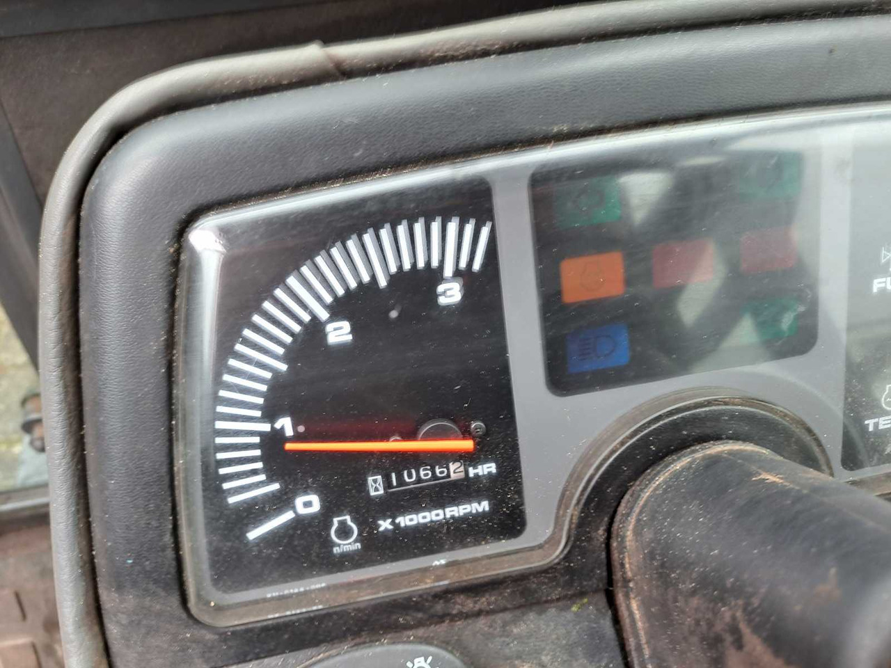 Compact tractor Kubota B4