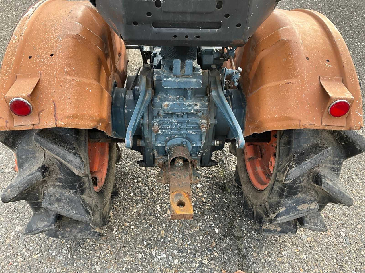 Compact tractor Kubota B6000