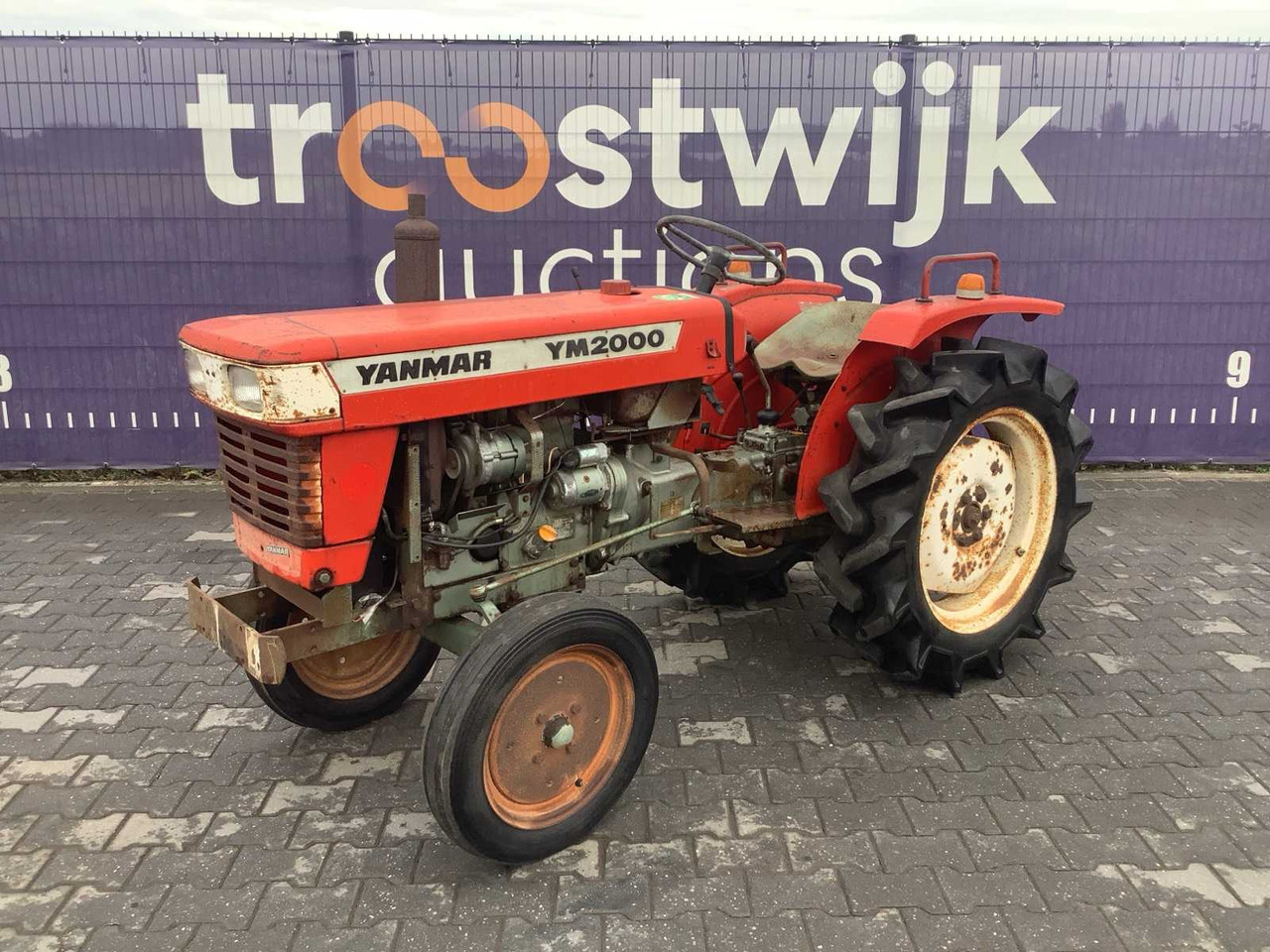 Compact tractor Yanmar YM2000