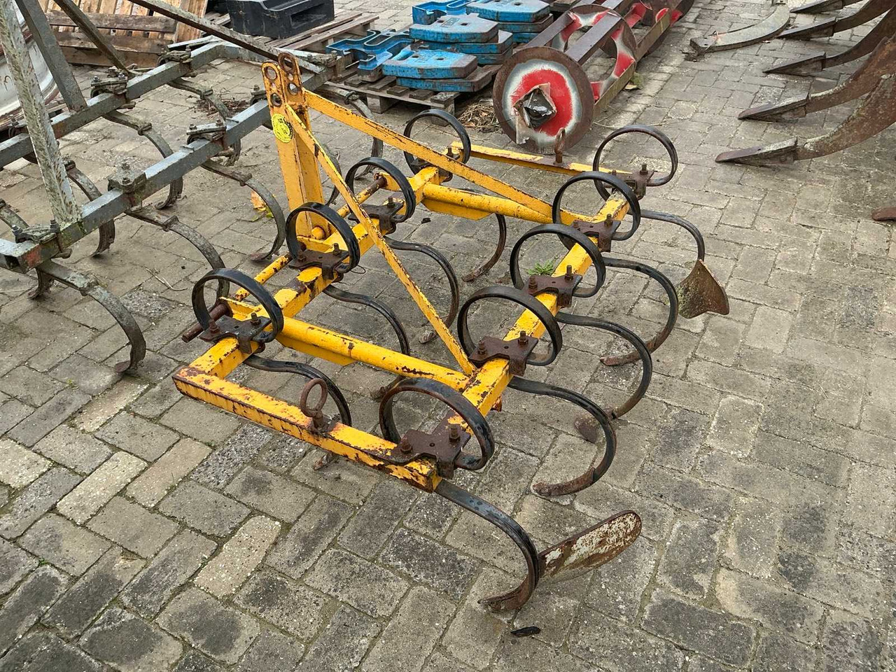 Cultivator Cultivator