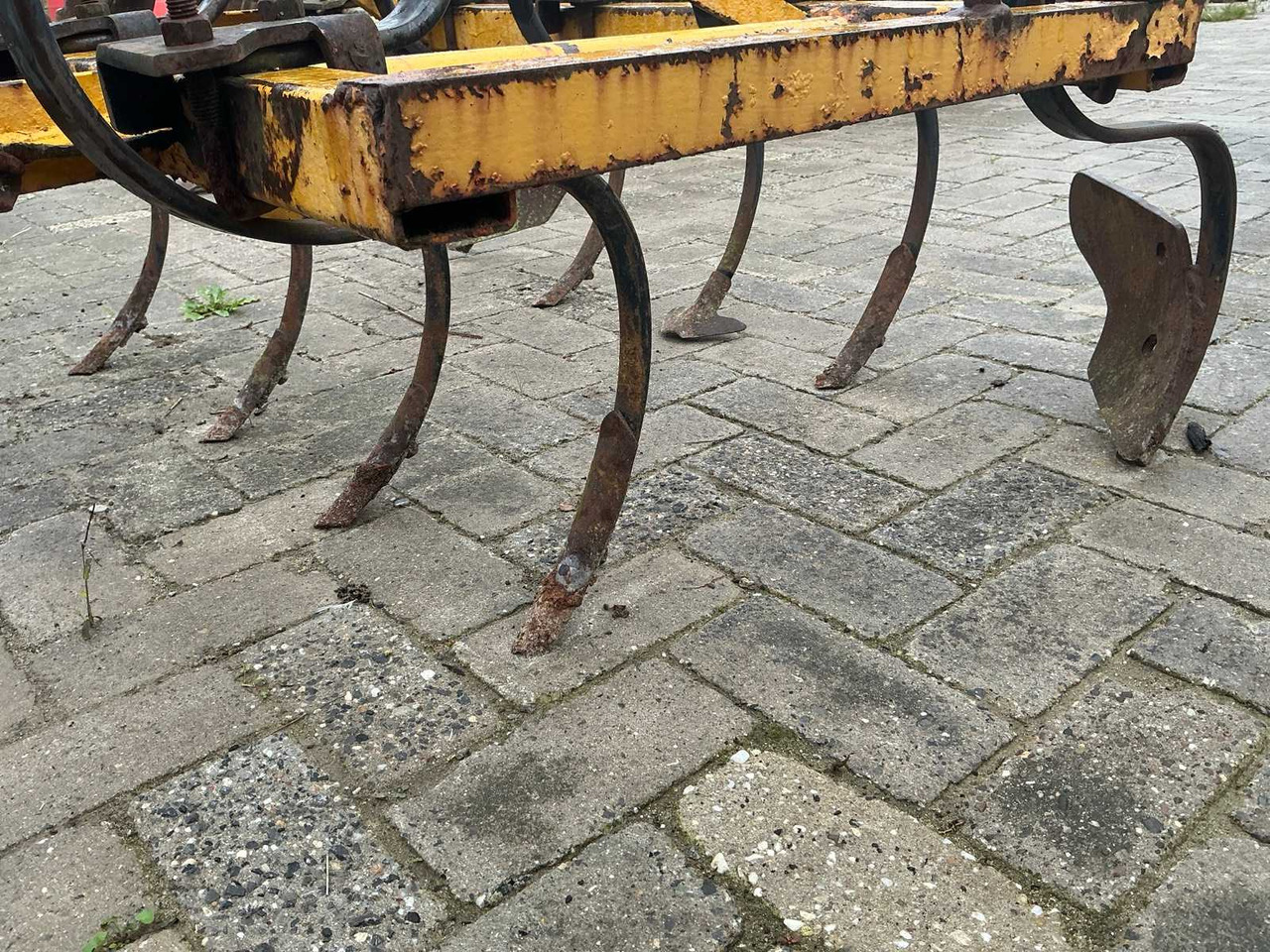 Cultivator Cultivator