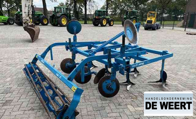 Cultivator Lemken smaragd 6/260