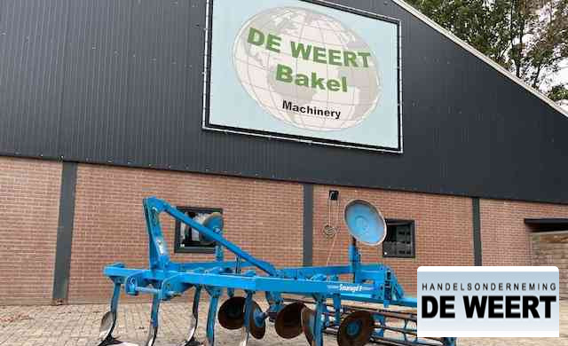 Cultivator Lemken smaragd 6/260