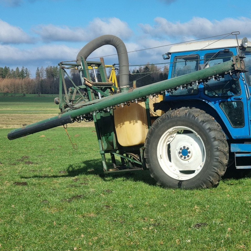 Tractor mounted sprayer Danfoil 1065: picture 2