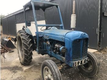 Farm tractor FORDSON Super major: picture 1