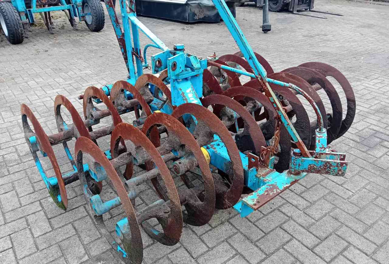 Farm roller Lemken Variopack 110 WDP vorenpakker grondbewerking