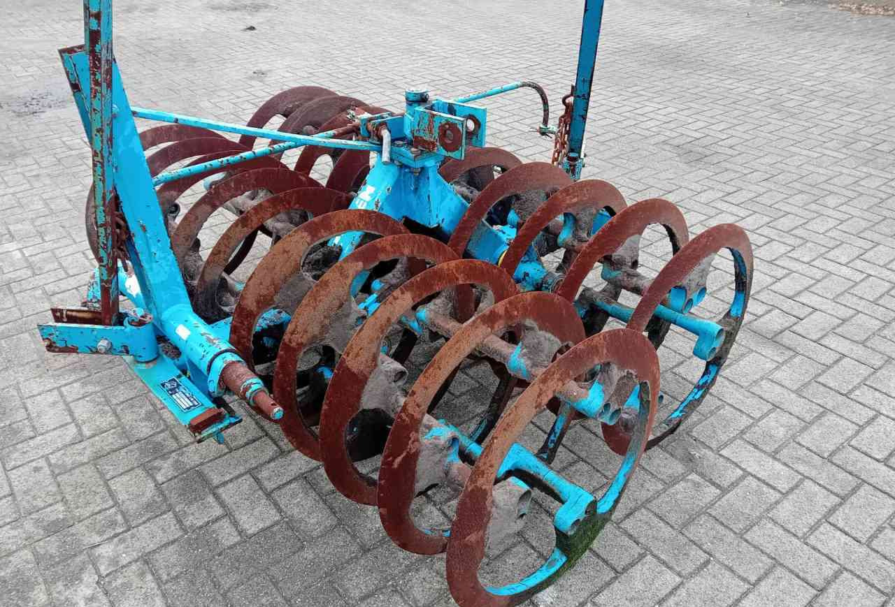 Farm roller Lemken Variopack 110 WDP vorenpakker grondbewerking