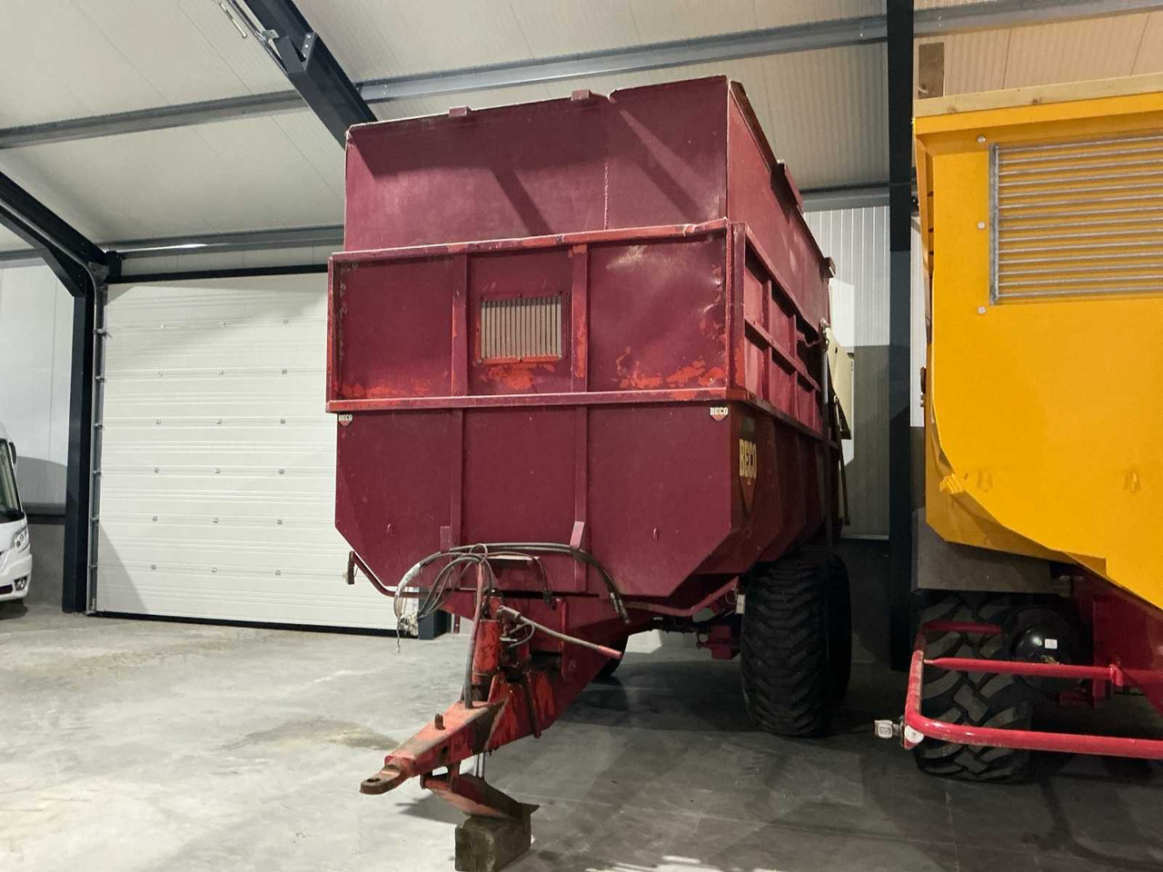 Farm tipping trailer/ Dumper Beco S1000
