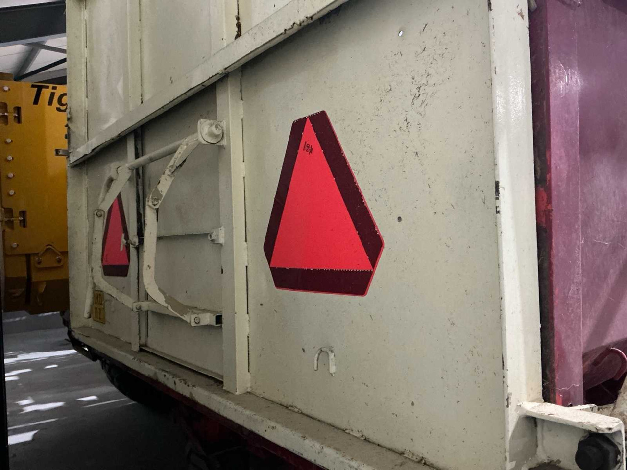 Farm tipping trailer/ Dumper Beco S1000