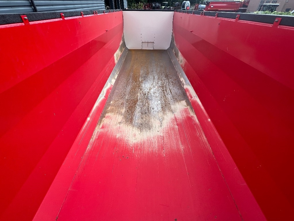 Farm tipping trailer/ Dumper Beco Super 2000