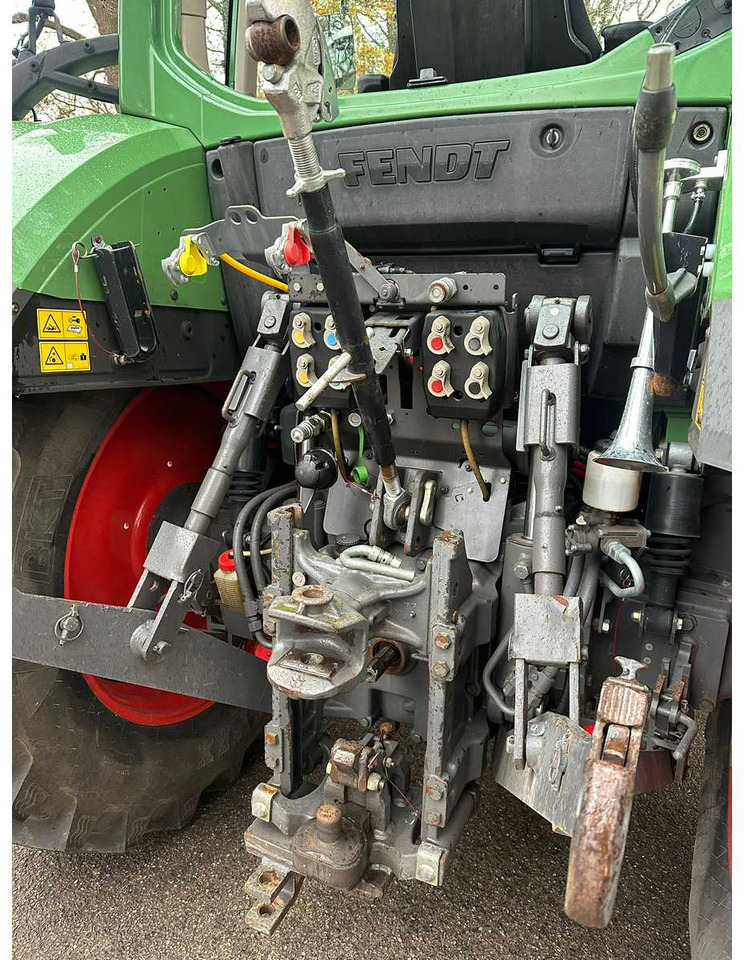 Farm tractor 2006 FENDT 818 VARIO TMS ALL-WHEEL DRIVE FARM TRACTOR