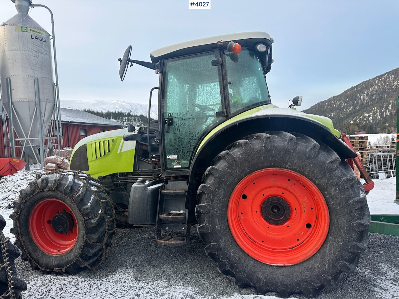 Farm tractor 2010 Claas 8690 4x4 tractor