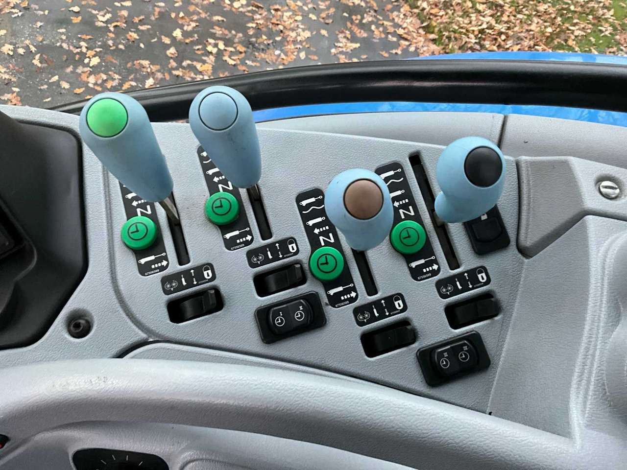 Farm tractor 2011 NEW HOLLAND T6020 ELITE FOUR WHEEL DRIVE FARM TRACTOR