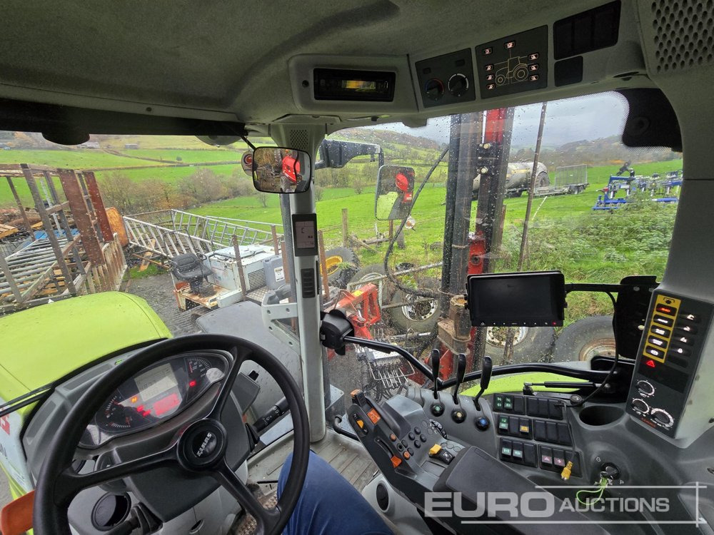 Farm tractor 2017 Claas Arion 620