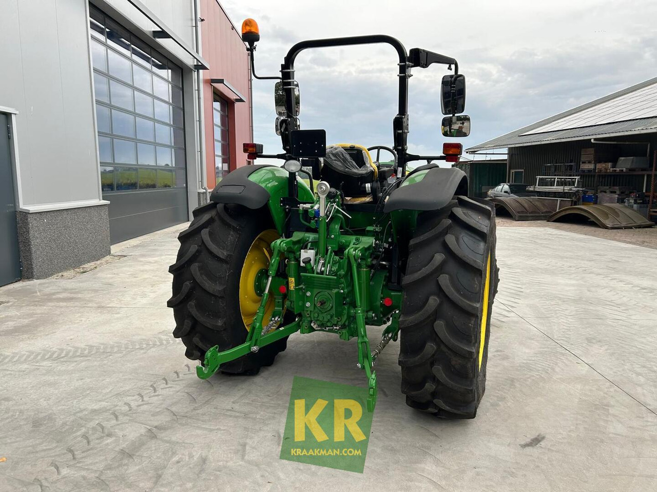 Farm tractor 5090M John Deere