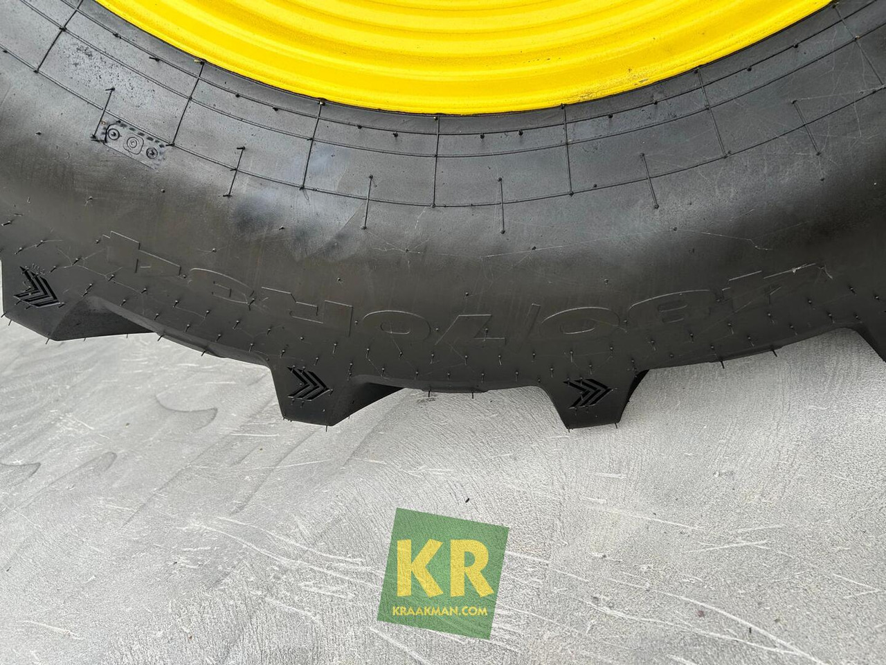 Farm tractor 5090M John Deere