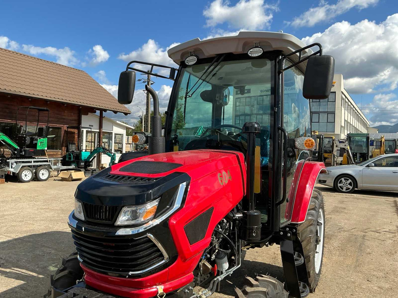 Farm tractor - 604 - 4-WHEEL DRIVE TRACTOR - 2025