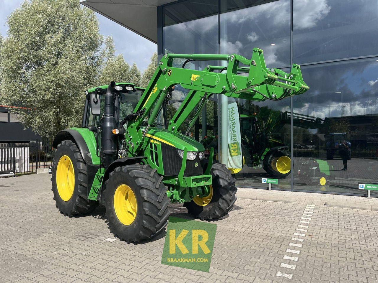 Farm tractor 6100M John Deere