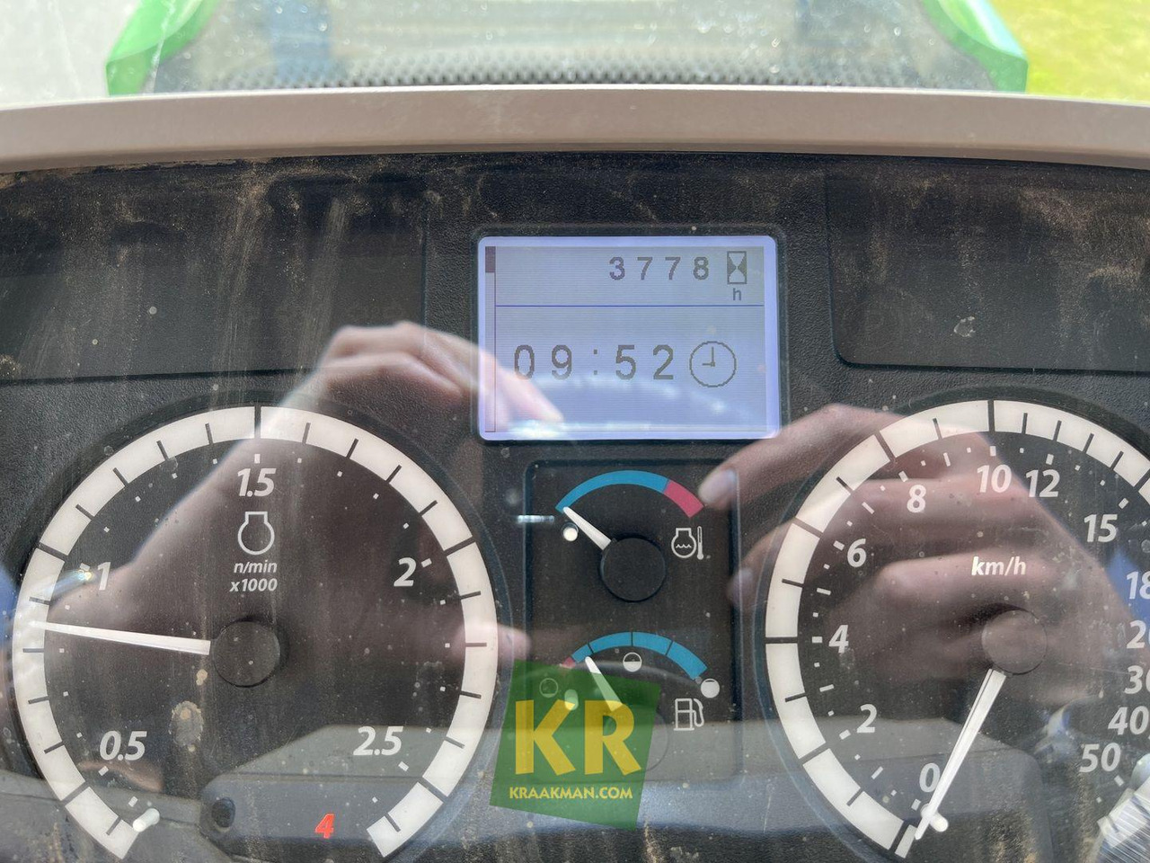 Farm tractor 6125M trekker John Deere