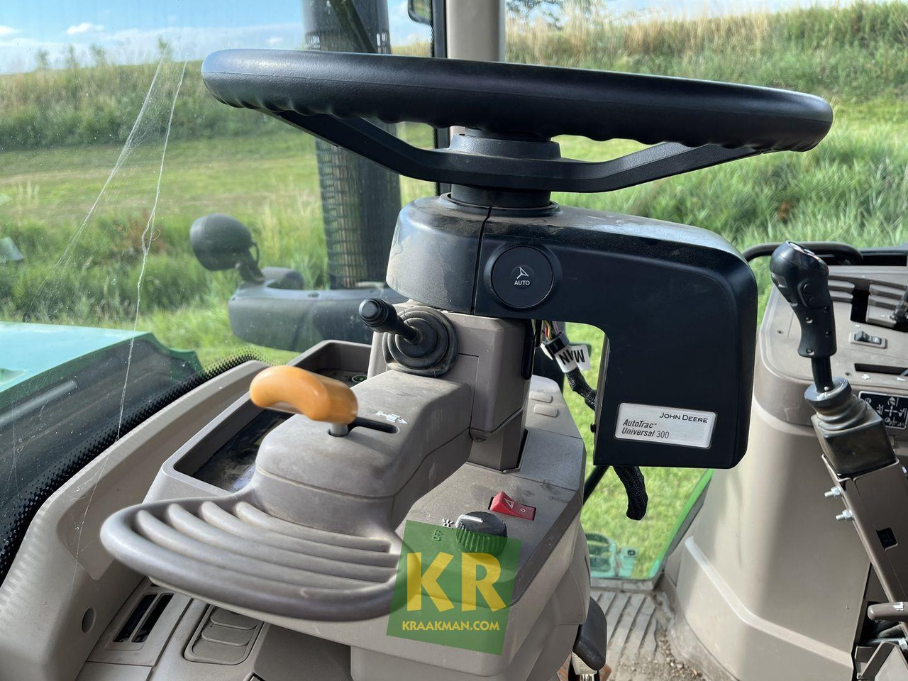 Farm tractor 6125M trekker John Deere