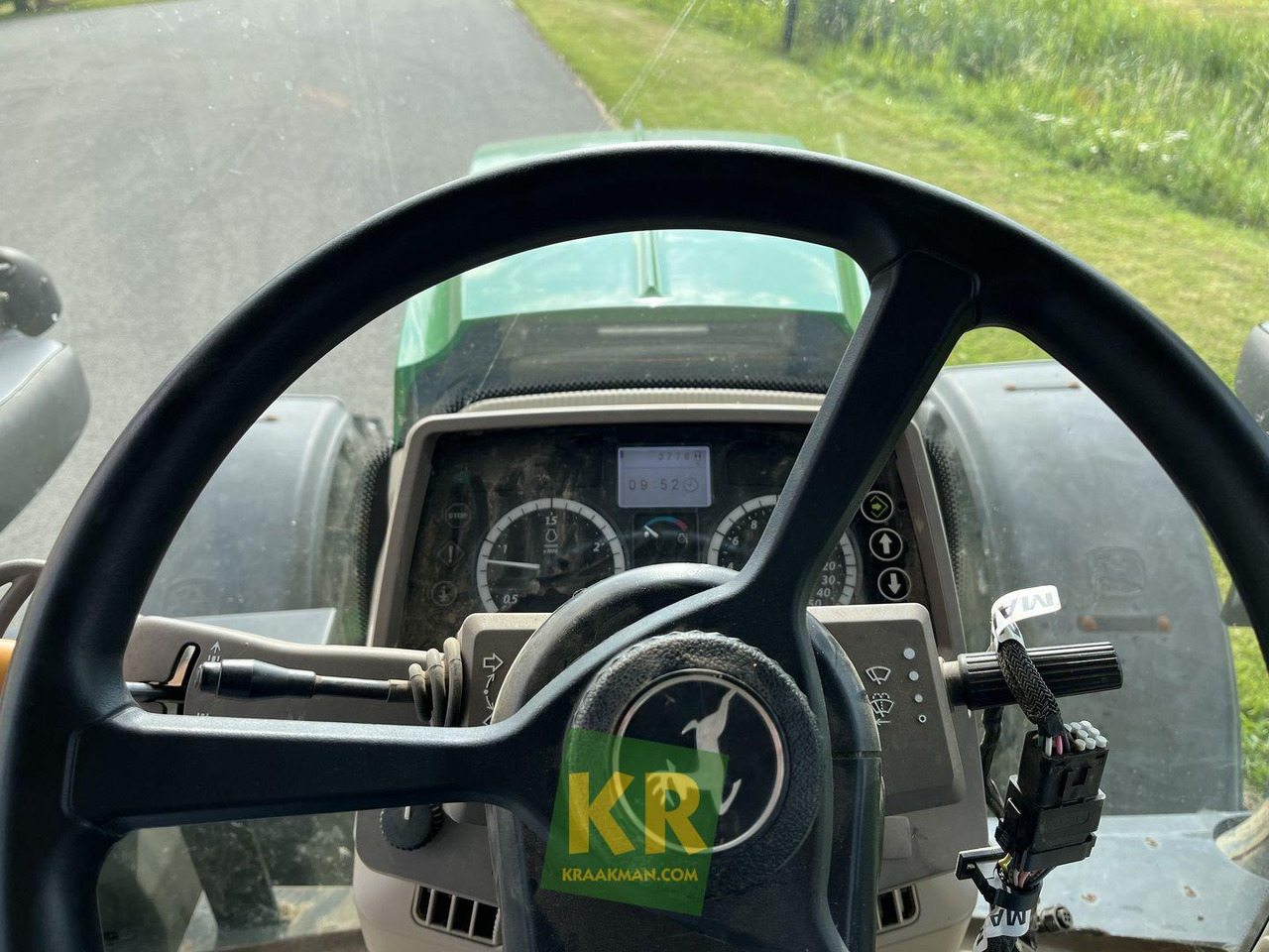 Farm tractor 6125M trekker John Deere