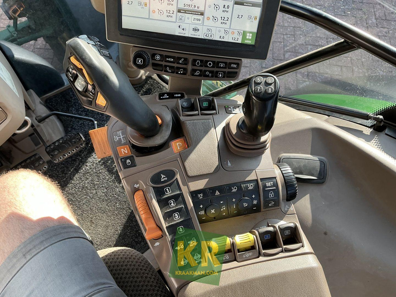 Farm tractor 6130R John Deere