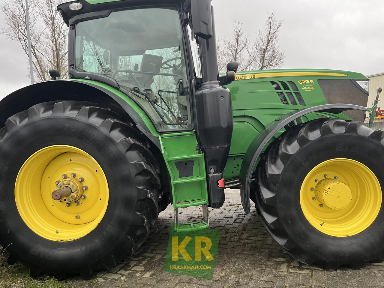 Farm tractor 6215R John Deere