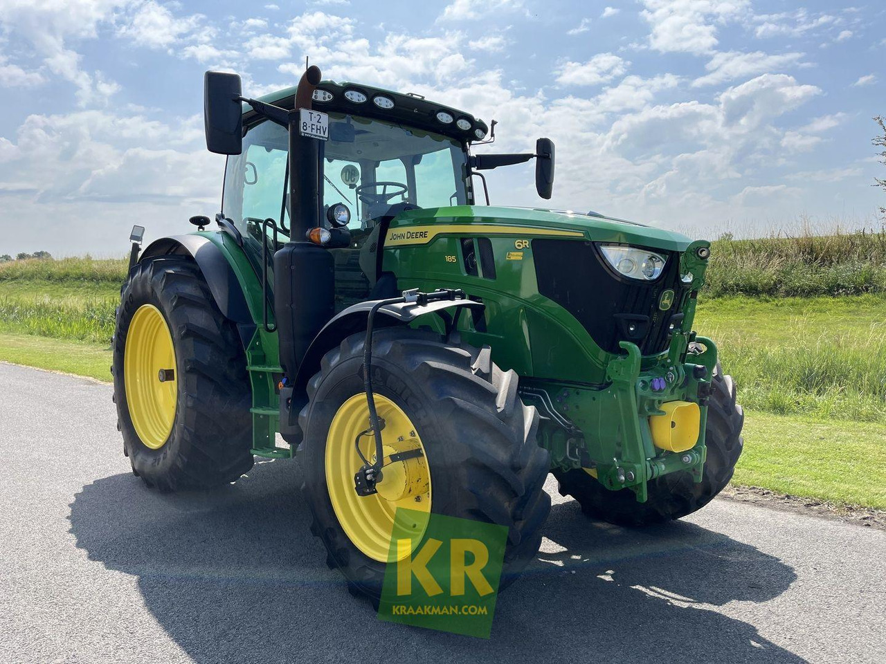 Farm tractor 6R 185 John Deere