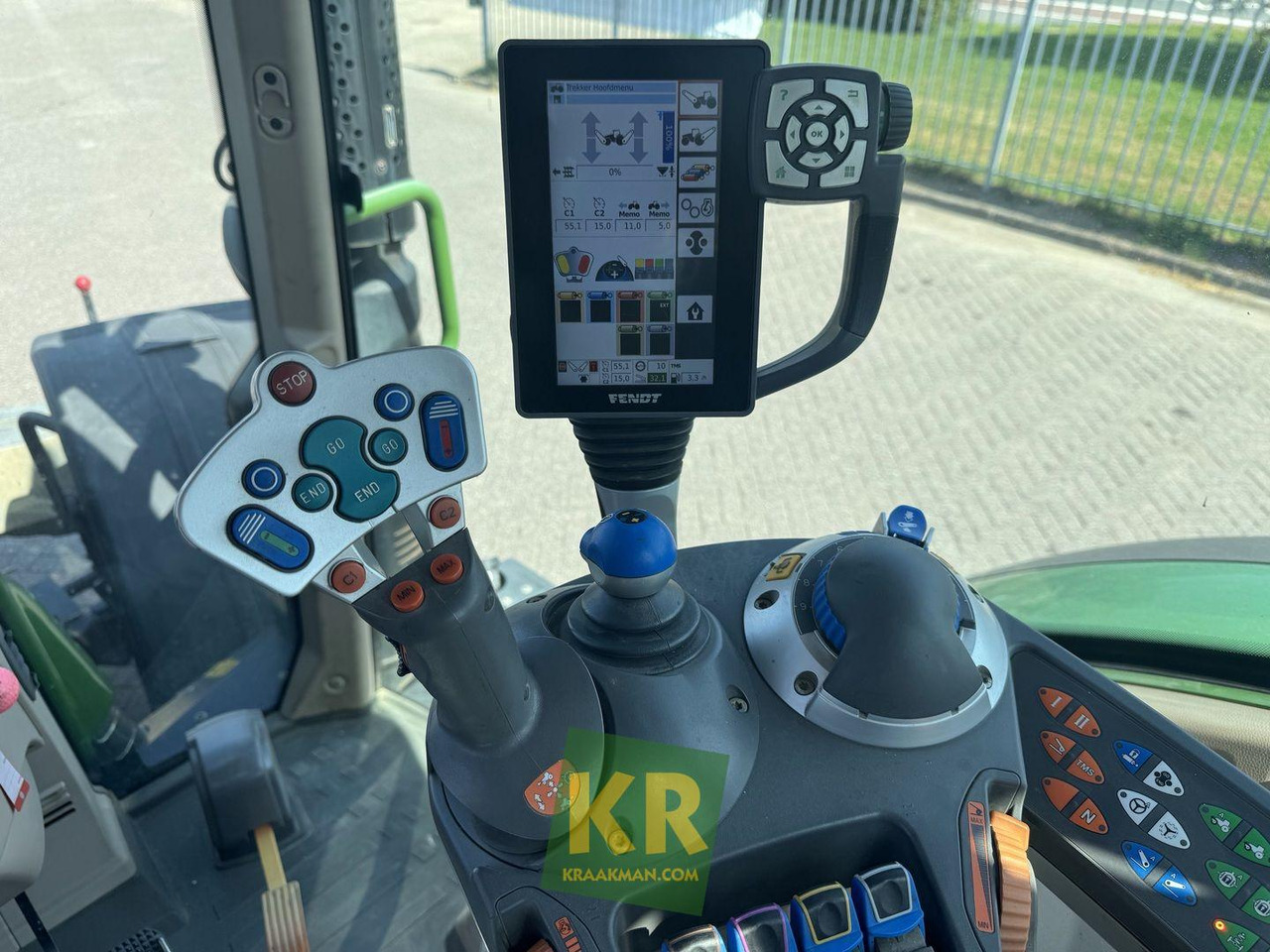 Farm tractor 720 Vario Fendt