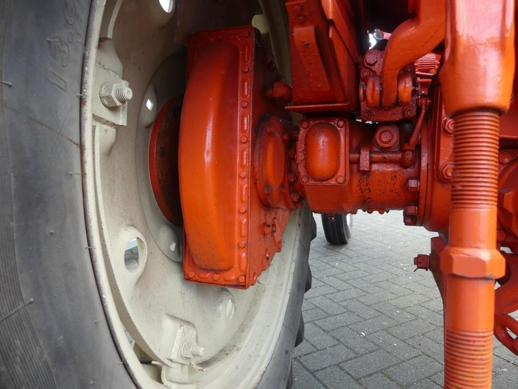 Farm tractor AVTO T40