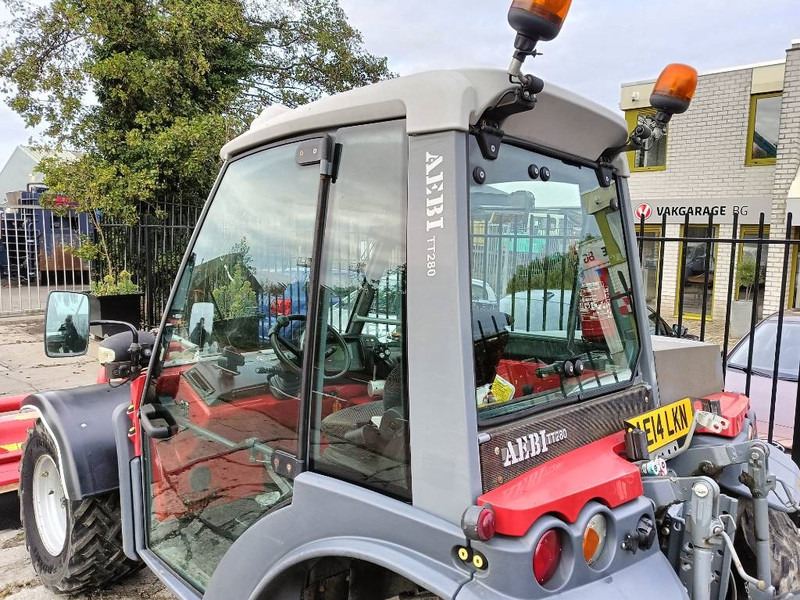 Farm tractor Aebi TT280 laag zwaartepunt werktuigdrager maaier