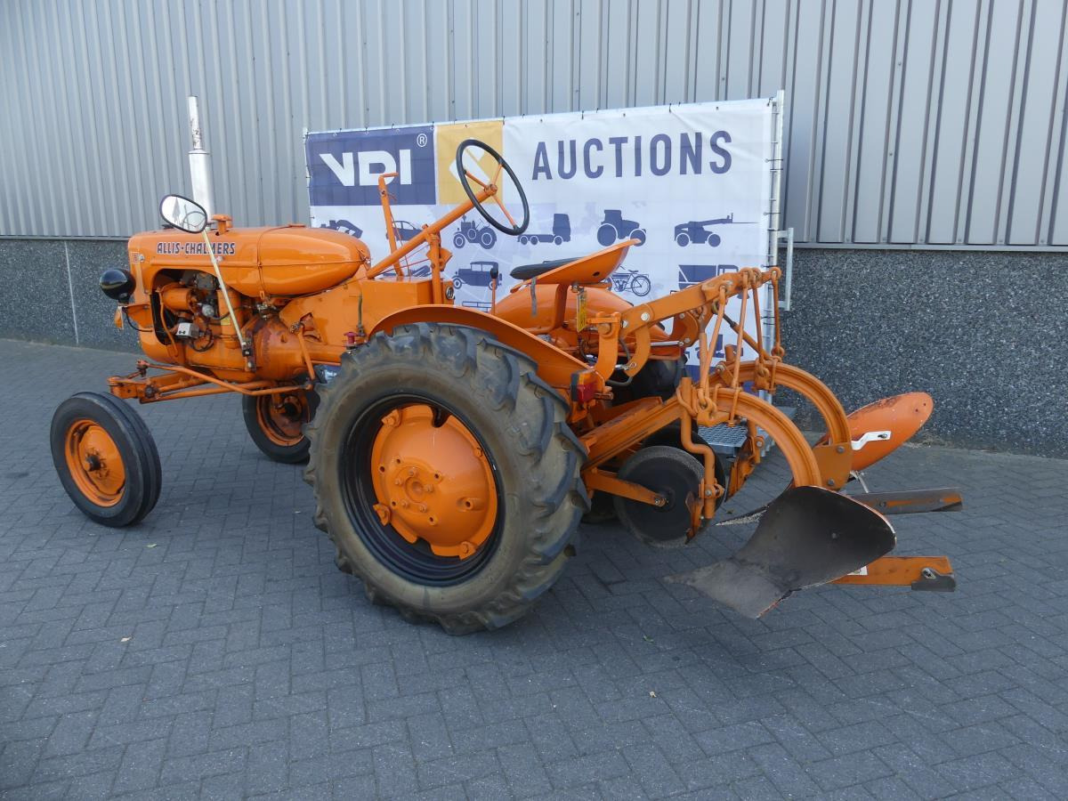 Farm tractor Allis-Chalmers B