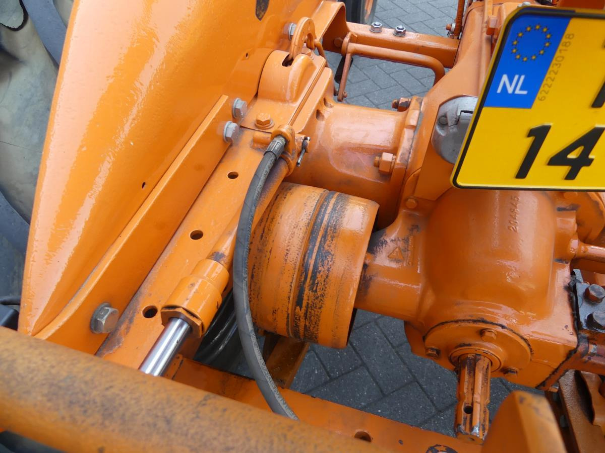 Farm tractor Allis-Chalmers B