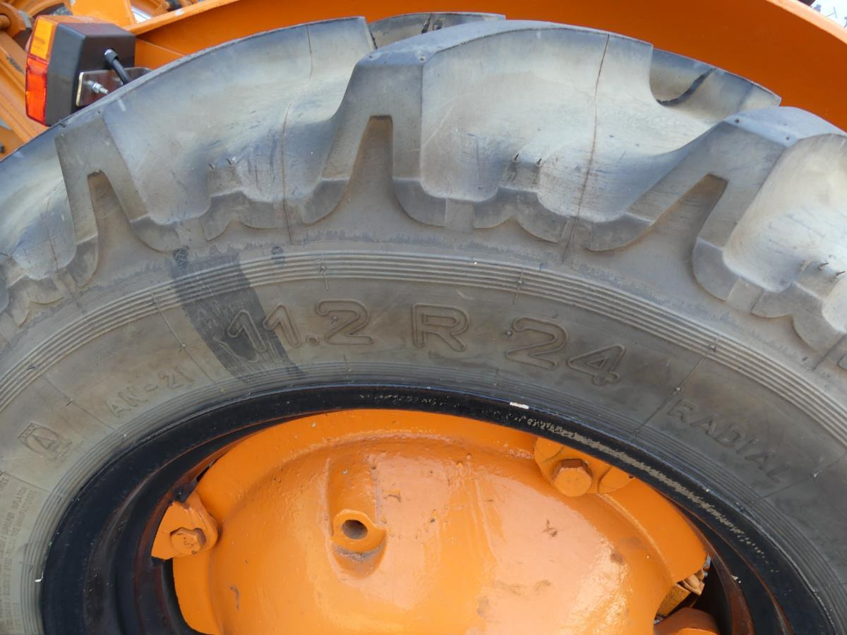 Farm tractor Allis-Chalmers B