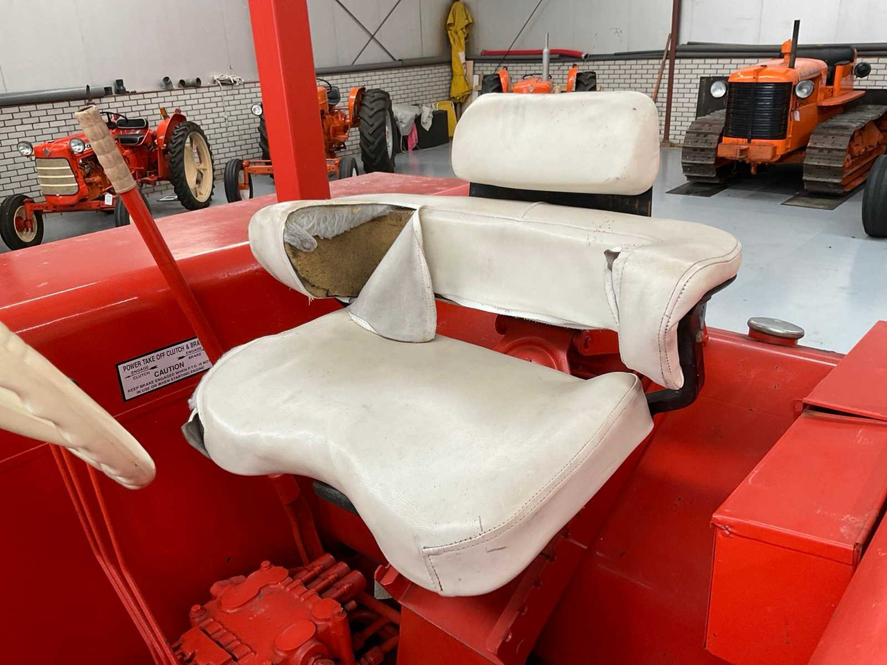 Farm tractor Allis-Chalmers D21 Series II
