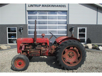 Farm tractor Bukh 403 Med Fjernudtag 