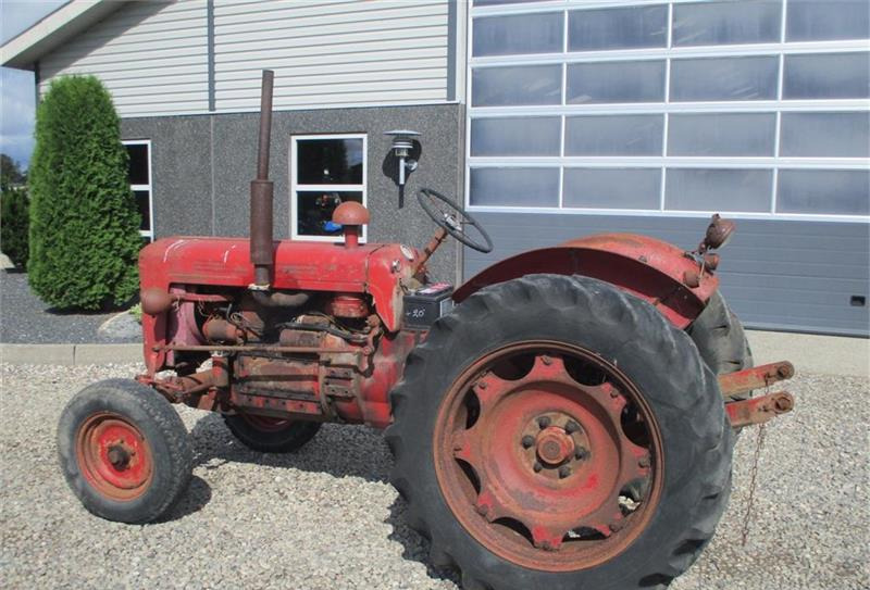 Farm tractor Bukh 403 Med Fjernudtag