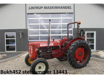 Farm tractor Bukh 452 Med styrtbøjle 